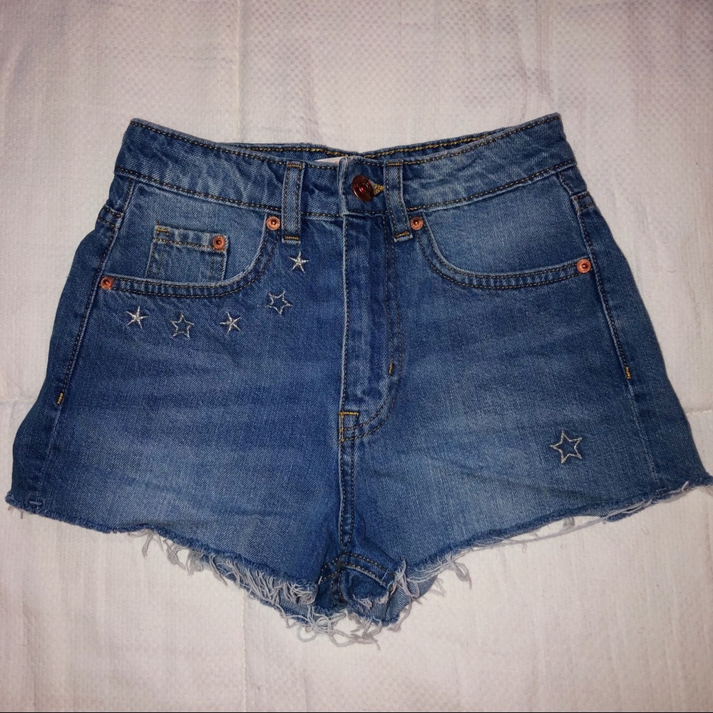 Embroidered star denim shorts